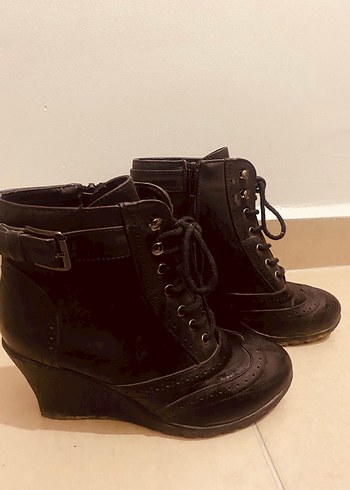 LC Waikiki Dolgu Topuklu Bot