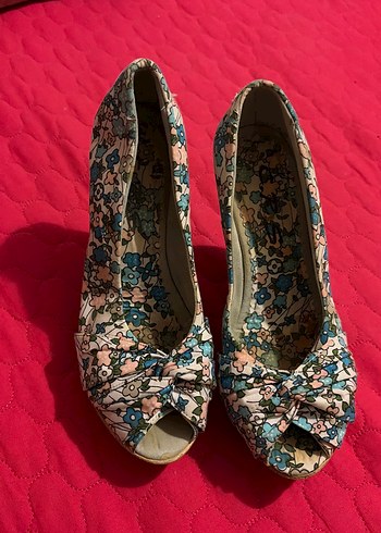 Diğer Dolgu Topuklu Ayakkabi Cicekli Peep Toe Babet