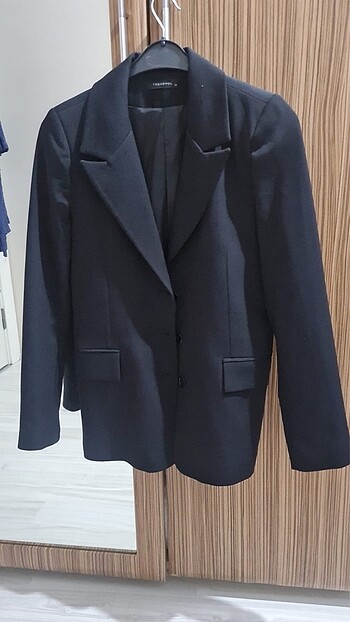 Siyah Düğmeli Blazer Ceket