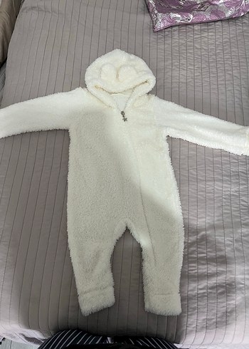 Kapüşonlu Beyaz Bebek Tulumu - Görsel 2