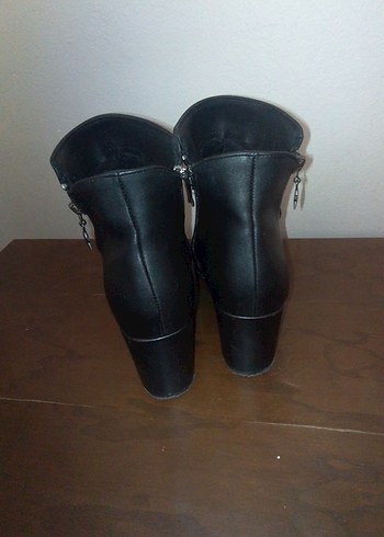 Siyah Parlak Deri Tokalı Gotik Kadın Bot topuk 6 cm - Görsel 3