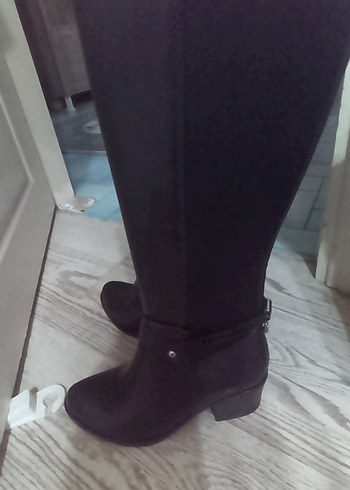 Siyah Tokalı Diz Boyu Kauçuk Bot - Görsel 9