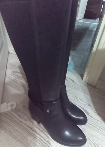 Siyah Tokalı Diz Boyu Kauçuk Bot - Görsel 3