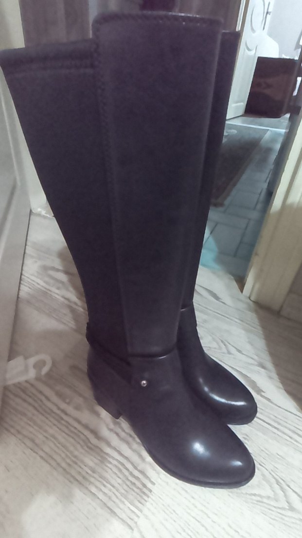 Siyah Tokalı Diz Boyu Kauçuk Bot - Görsel 4