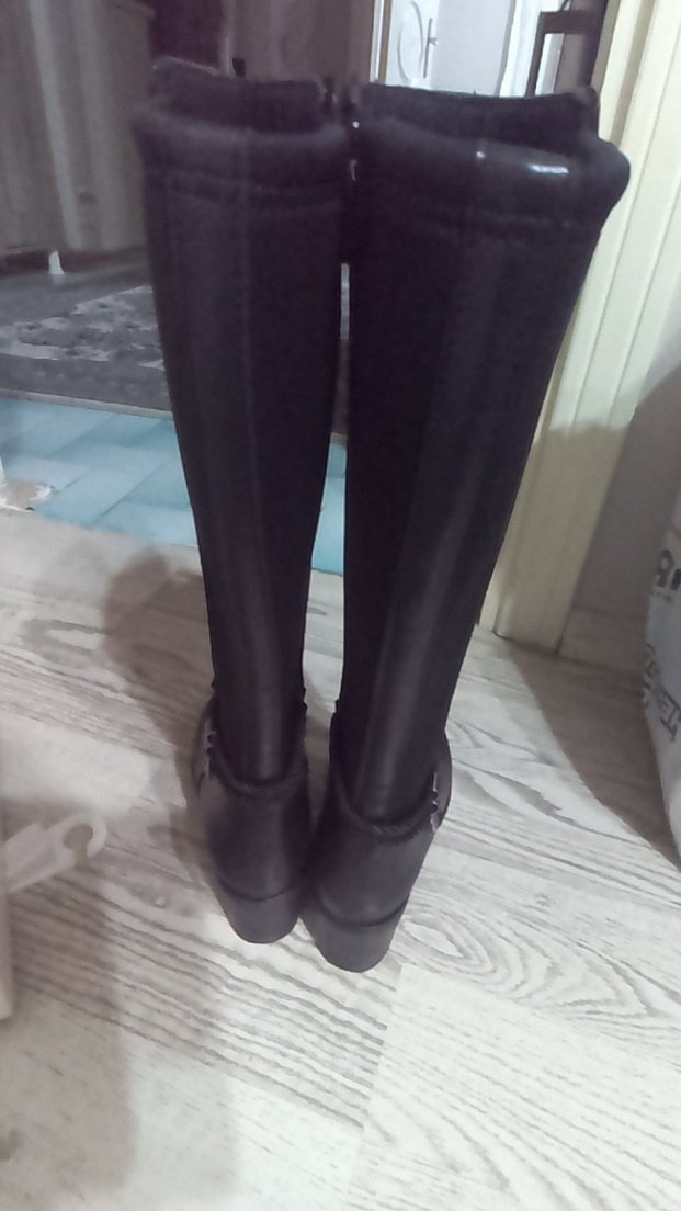 Siyah Tokalı Diz Boyu Kauçuk Bot - Görsel 5