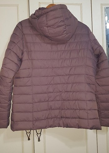 Kapüşonlu Kadın Kışlık Mont - Görsel 3