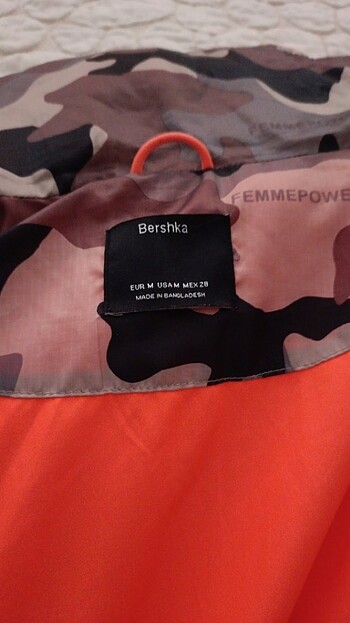 Bershka Bershka asker mont 