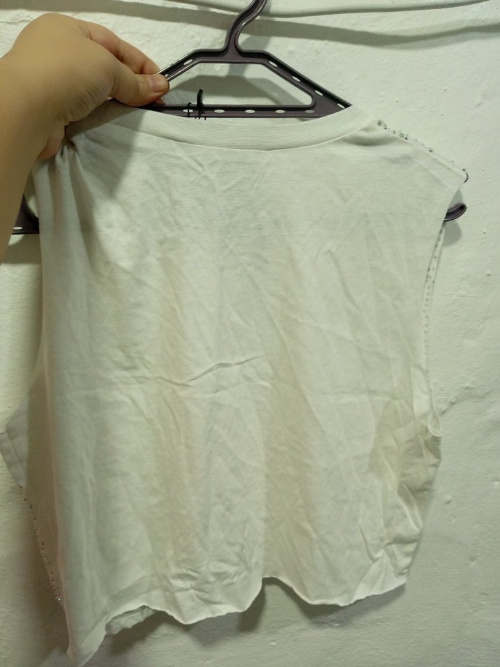 Beyaz Payetli İnce Askılı Kız Tişörtü - Görsel 3