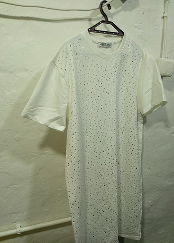 Kadın Beyaz Pul İşlemeli  mini elbise - Görsel 2