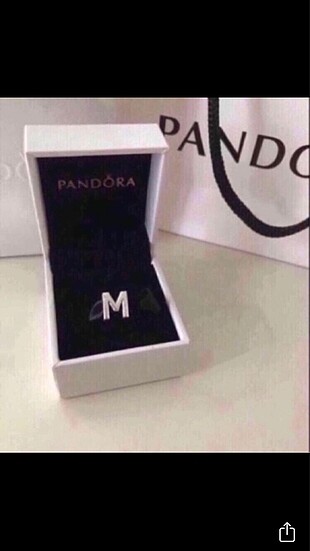 Pandora charm harf