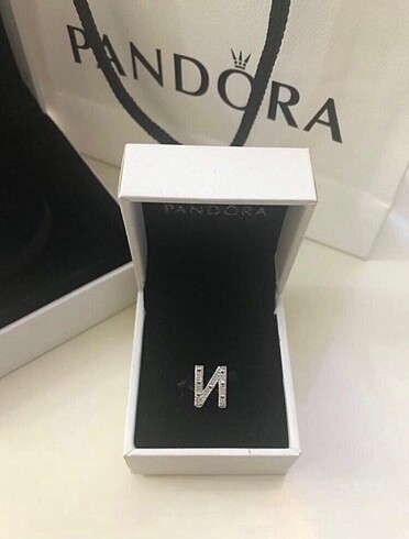 Pandora Pandora charm harf