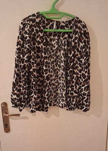 Yargıcı Leopar Desenli Sifon Bluz