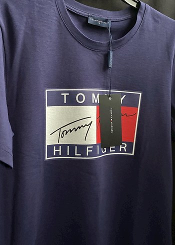 s/m Beden Tommy Hilfiger Siyah Erkek Kısa Kollu Tişört