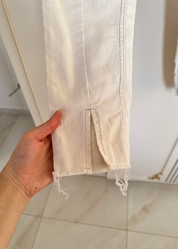 36 Beden ten rengi Renk Dilvin Yırtmaçlı Kot Pantolon