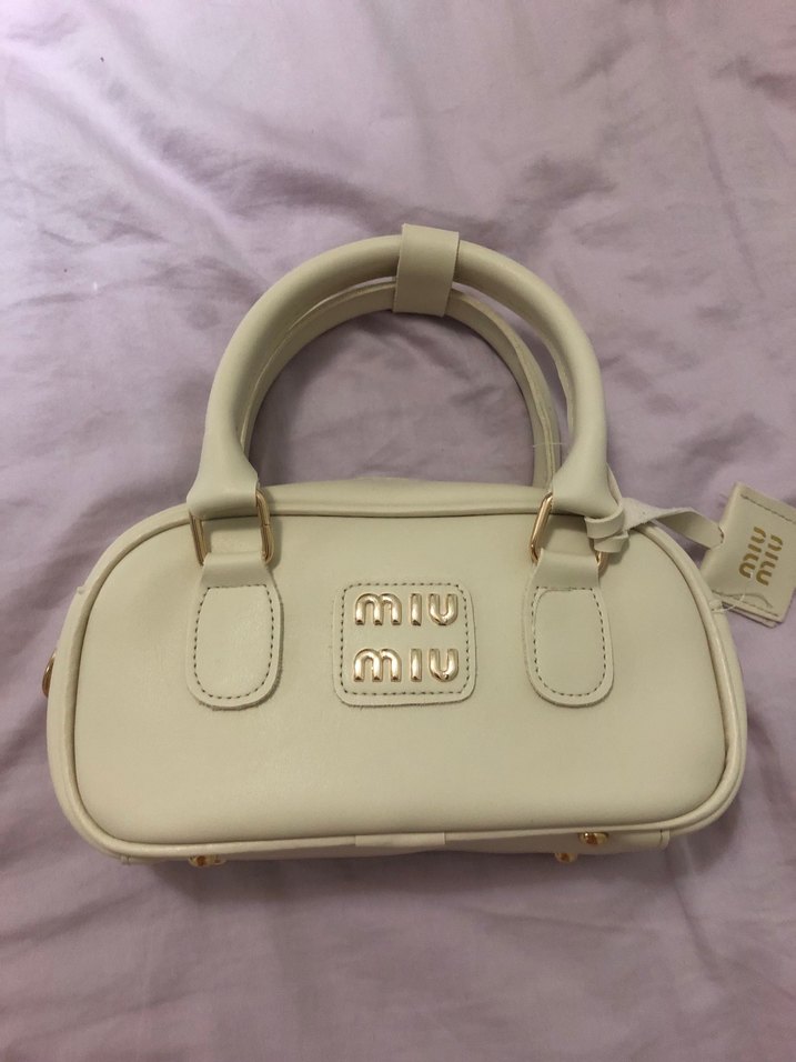 Miu Miu Beyaz Deri Kadın Çanta - Görsel 2