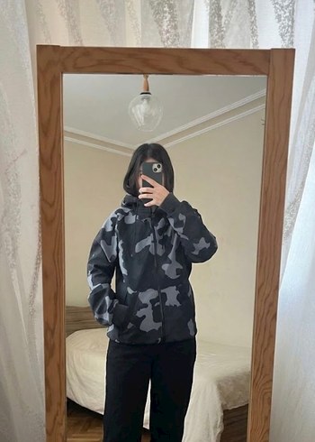 Quiksilver Camo Desenli Kapusonlu Mont