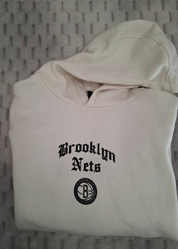 Defacto Brooklyn Nets Krem Kapusonlu Sweatshirt