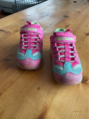 28 Beden Skechers Kız Çocuk Ayakkabı