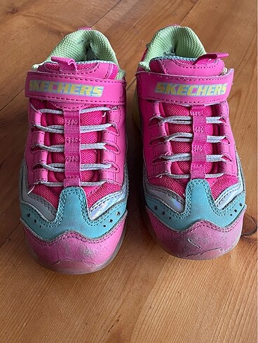 28 Beden çeşitli Renk Skechers Kız Çocuk Ayakkabı
