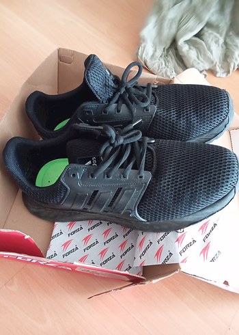 Siyah Adidas Erkek Spor Ayakkabı Detaylı - Görsel 3