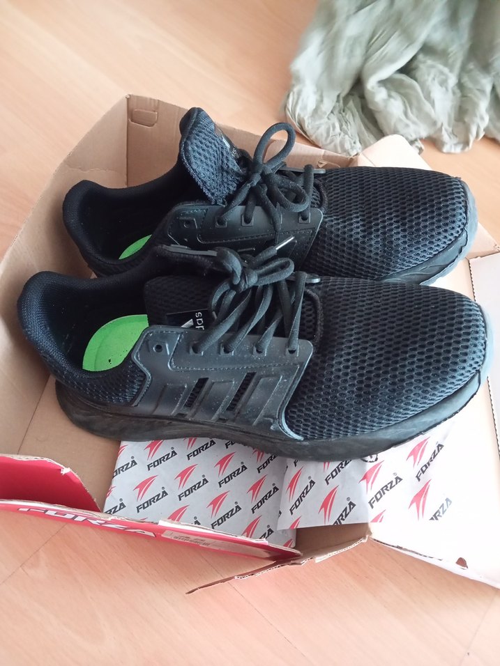 Siyah Adidas Erkek Spor Ayakkabı Detaylı - Görsel 3