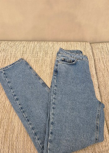 Trendyol & Milla Acik Mavi Rahat Kesim Denim Jean