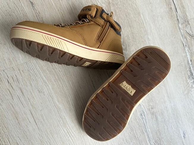 29 Beden Levis Erkek Çoçuk Spor Ayakkabı