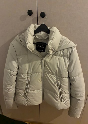 Zara Ekru Kapusonlu Sisme Mont