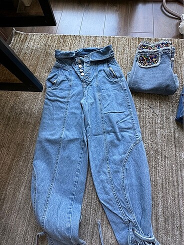 Muse for all jean