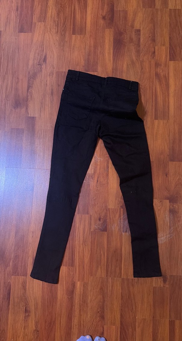 Siyah Dar Kesim Jean Pantolon — görsel 2/3