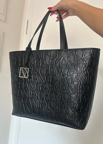 Armani Exchange Kadın Siyah Deri Fermuarlı Street Style Çanta