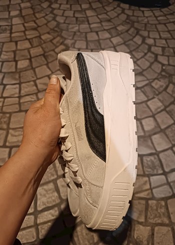 Puma Beyaz Suet Sneaker Krem
