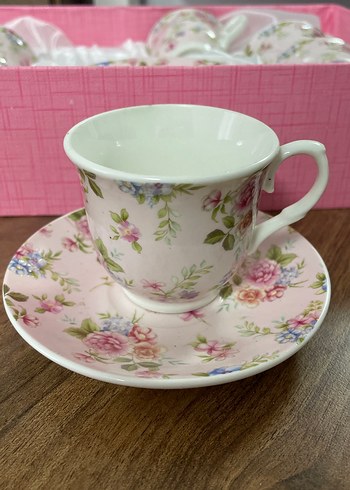 Pastel Pembe Çiçekli Porselen Fincan Takımı - Görsel 2