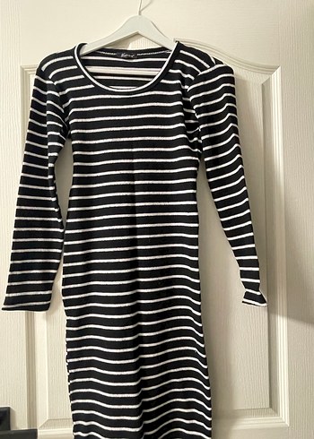 Çizgili Elbise - Görsel 2