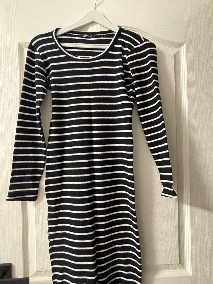 Çizgili Elbise - Görsel 2