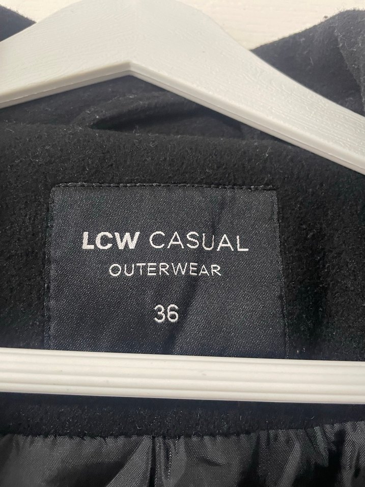 Düğmeli Siyah Uzun Kaban - Görsel 2