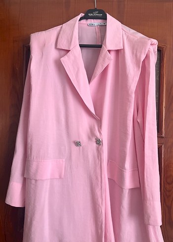 Zara Sikligin Pembe Dokunusu Uzun Kolsuz Blazer