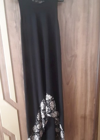 Siyah kolsuz dantel motifli Uzun Kadın Elbise