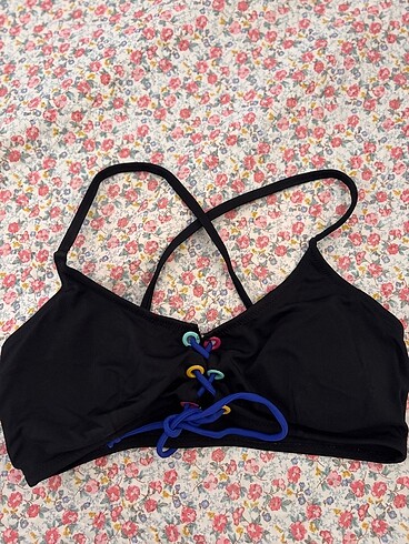 Penti bikini üstü
