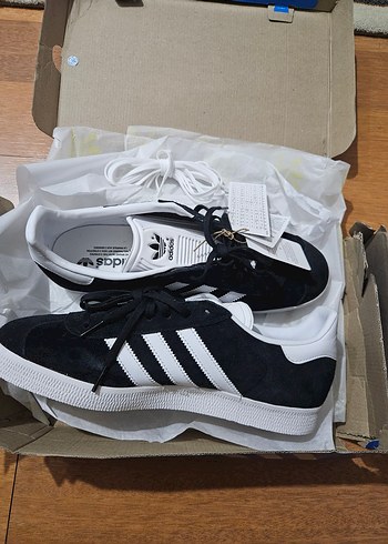 Adidas Siyah Suet Sneaker