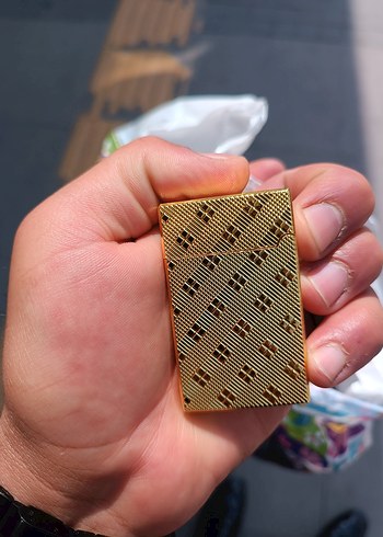 2K Altin Tonlu Metal Cakmak