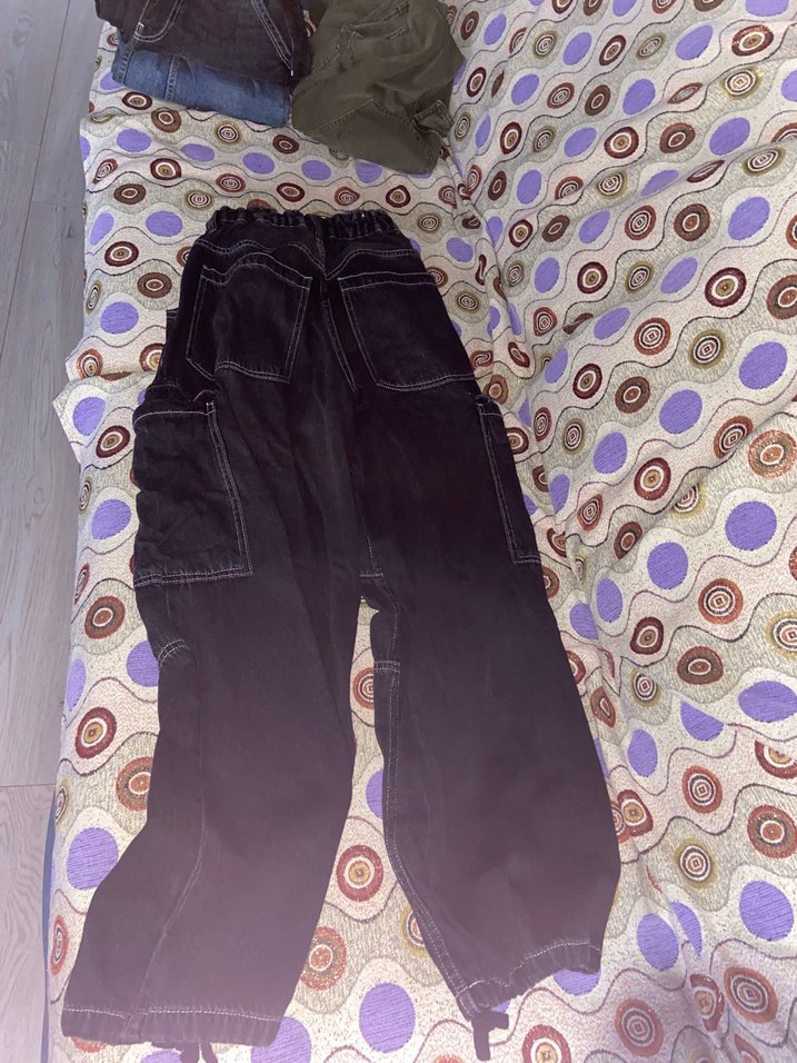 Bershka Paraşüt Kargo Pantolon  Rahat ve Şık! — görsel 3/3