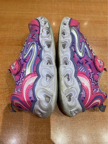 28 Beden Skechers pembe