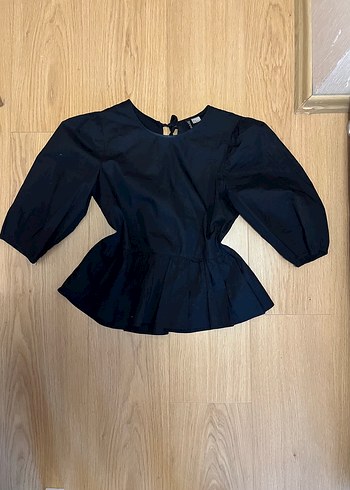 H&M Siyah Bluz Sirt Detayli