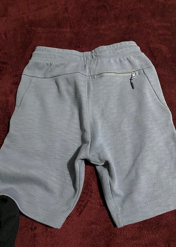 Gri Rahat Kesim Erkek Şort - Görsel 2