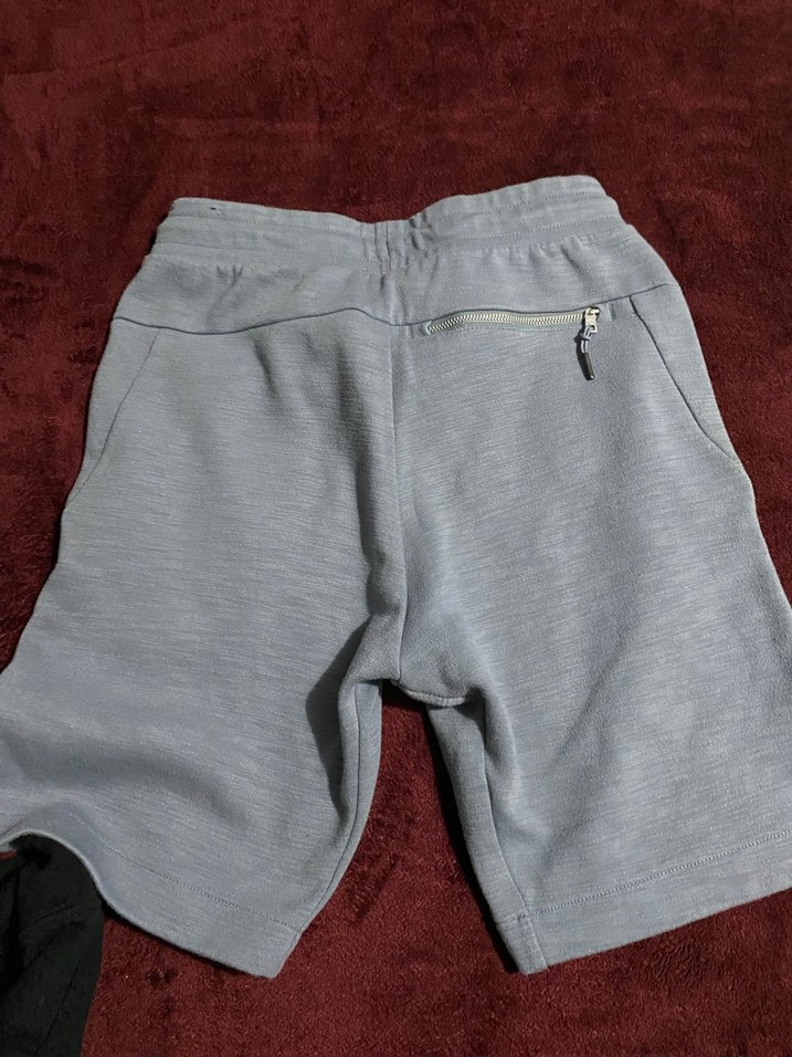 Gri Rahat Kesim Erkek Şort - Görsel 2