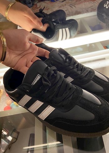 Adidas Siyah Suet Sneaker