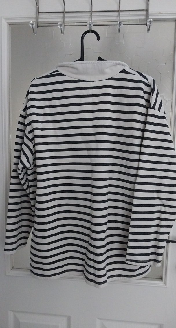 Siyah-Beyaz Çizgili Rahat Polo sweatshirt — görsel 3/4