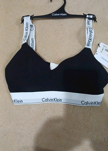 Calvin Klein ürünü