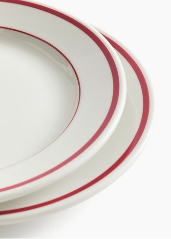 Kırmızı Çizgili Tabak Seti - Görsel 4